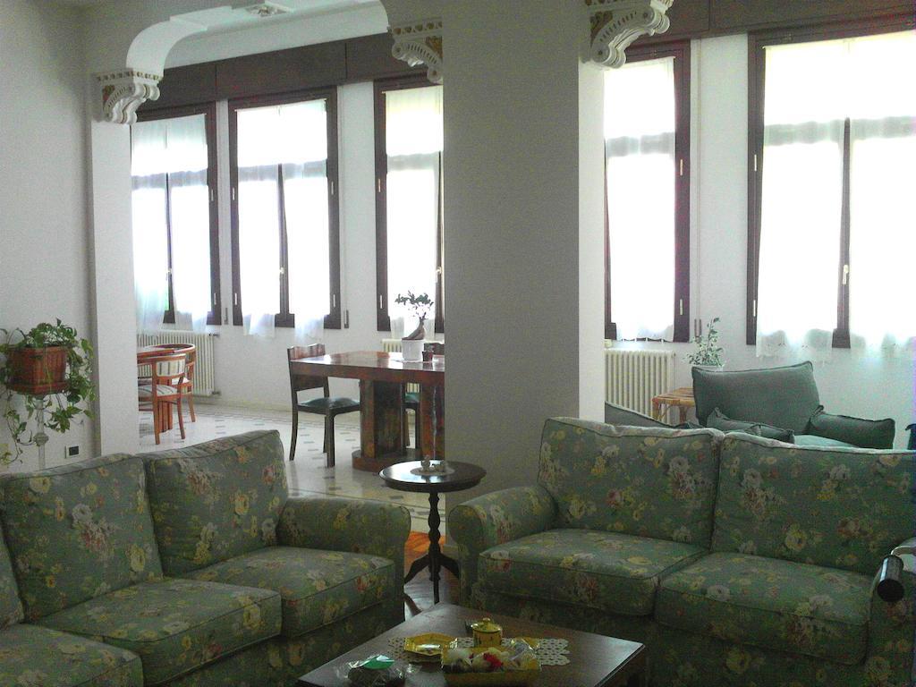 Il Giardino Segreto Bed & Breakfast Imola Exterior photo